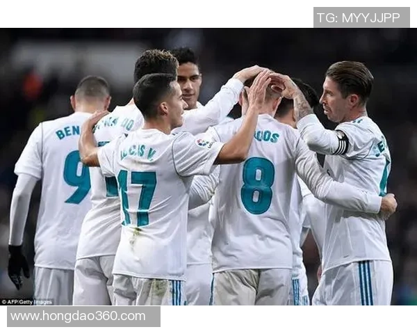 皇马球迷伯纳乌亮相巴斯克斯TIFO致敬行动展现深厚情感